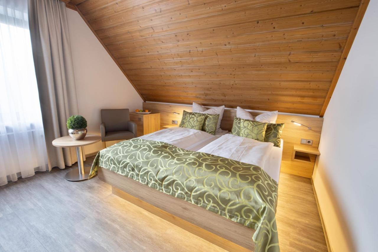 Deeke'S Quellenhof Hotel Lubbecke Ngoại thất bức ảnh