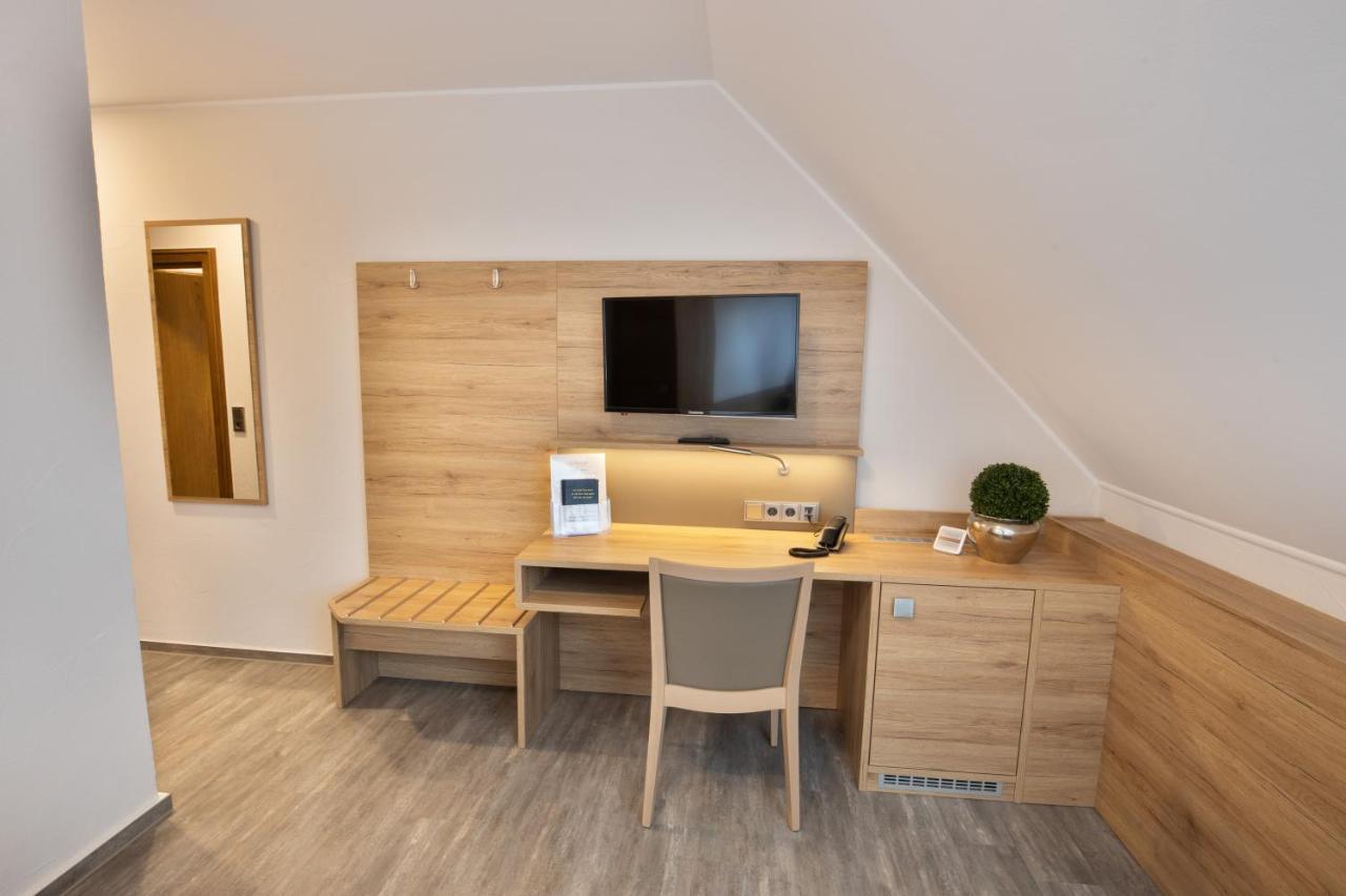 Deeke'S Quellenhof Hotel Lubbecke Ngoại thất bức ảnh